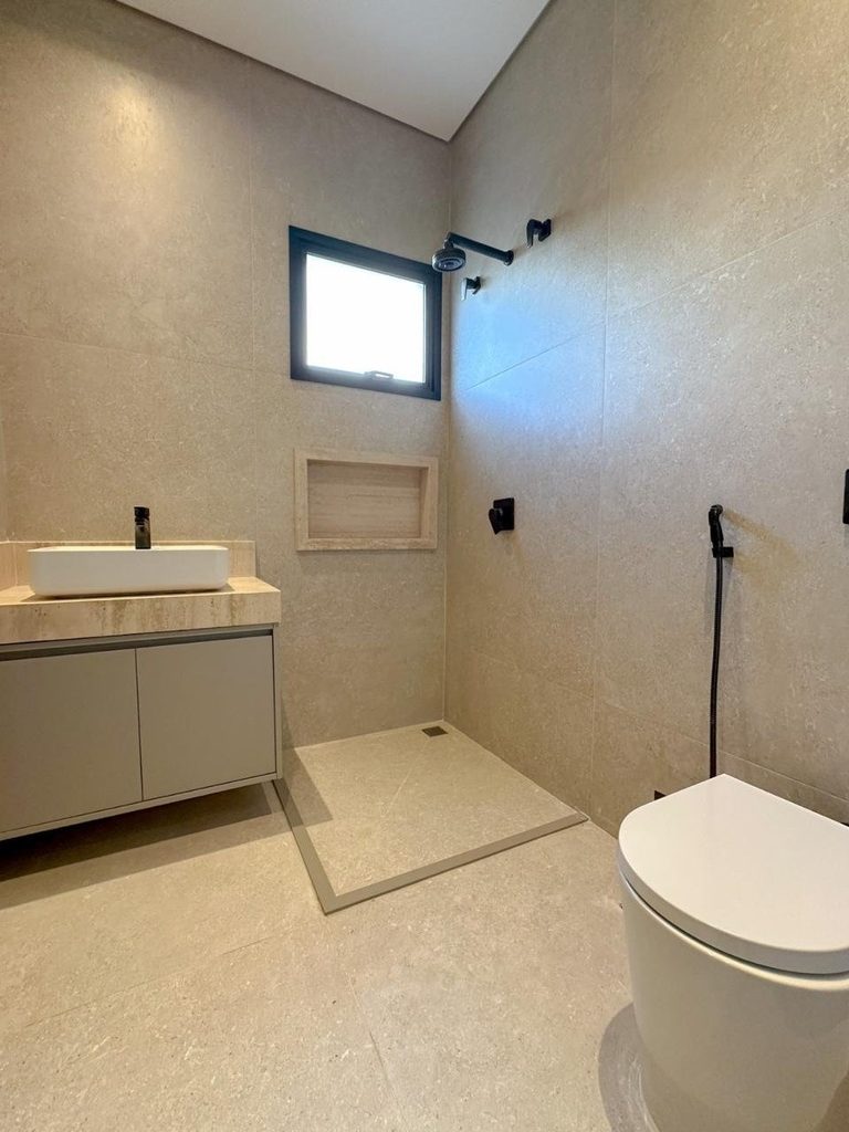 220df4c5-8258-4b45-980e-3b00d904c5fd