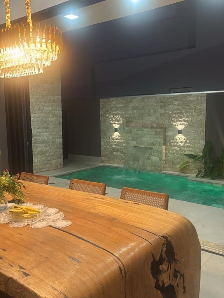 4b450184-ce7a-49c0-ad59-83df4576f79c