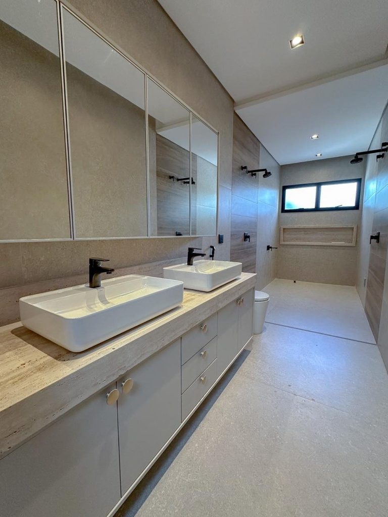 8f96d63d-99fc-4df2-ab43-d5c7662380d1