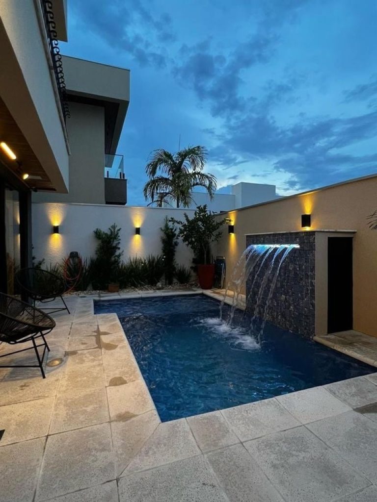 9db17558-78ea-41e2-a1c2-31419f5bd273