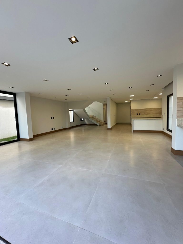 Casa no condomínio Alphaville II (17)