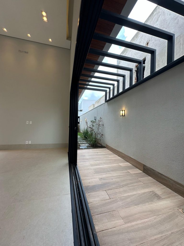 Casa no condomínio Belvedere II (1)