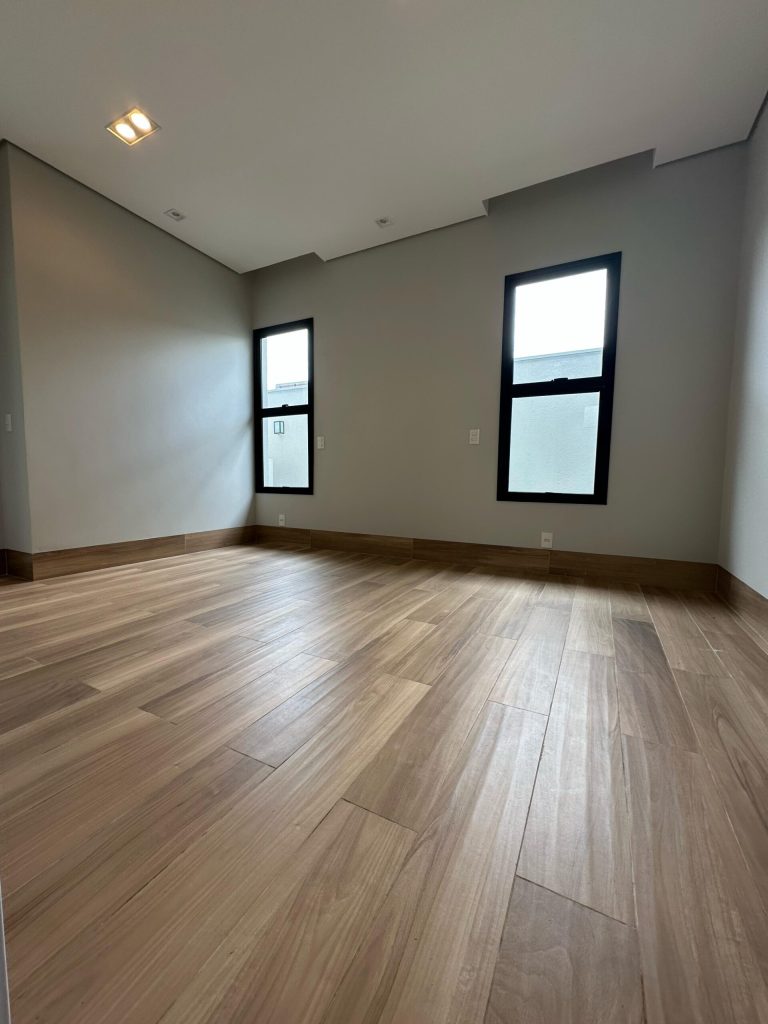 Casa no condomínio Belvedere II (2)