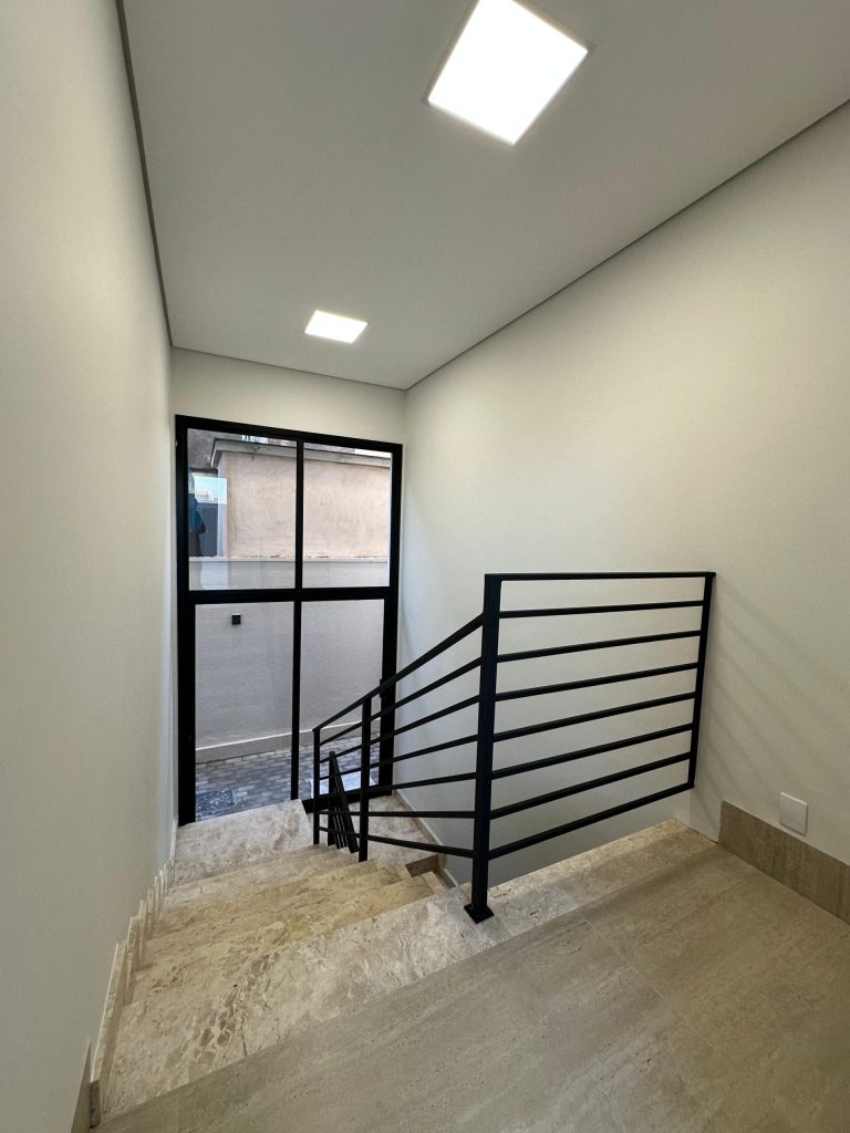 Casa no condomínio - Florais Itália (19)