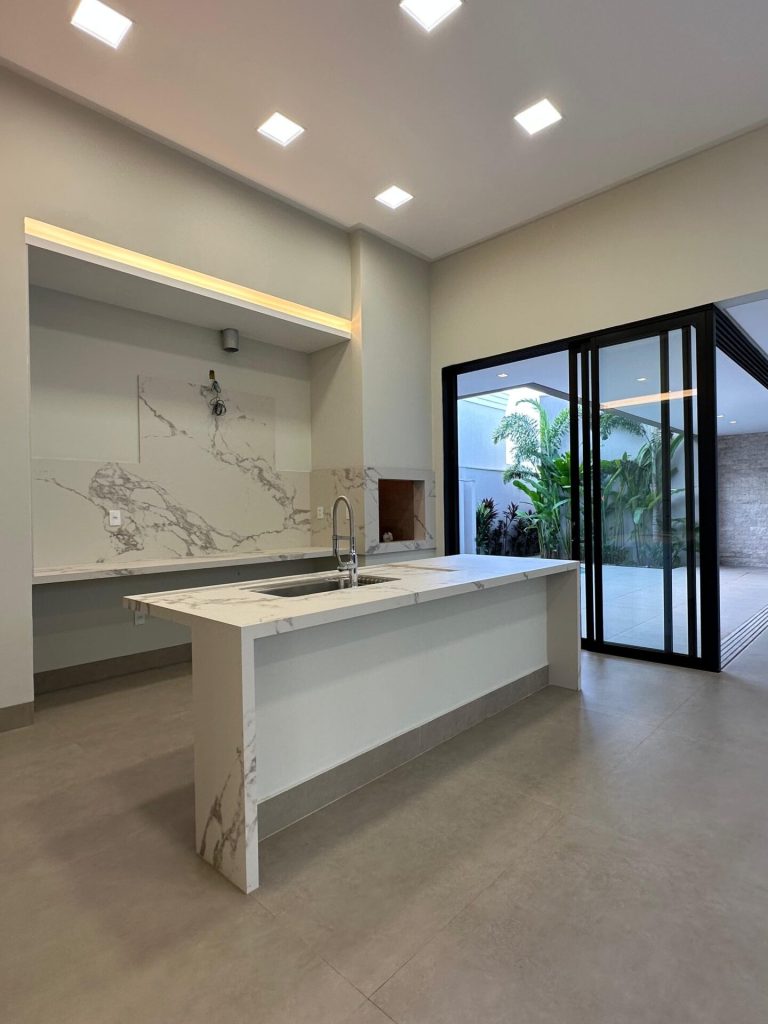 Casa no condomínio Florais Itália (21)