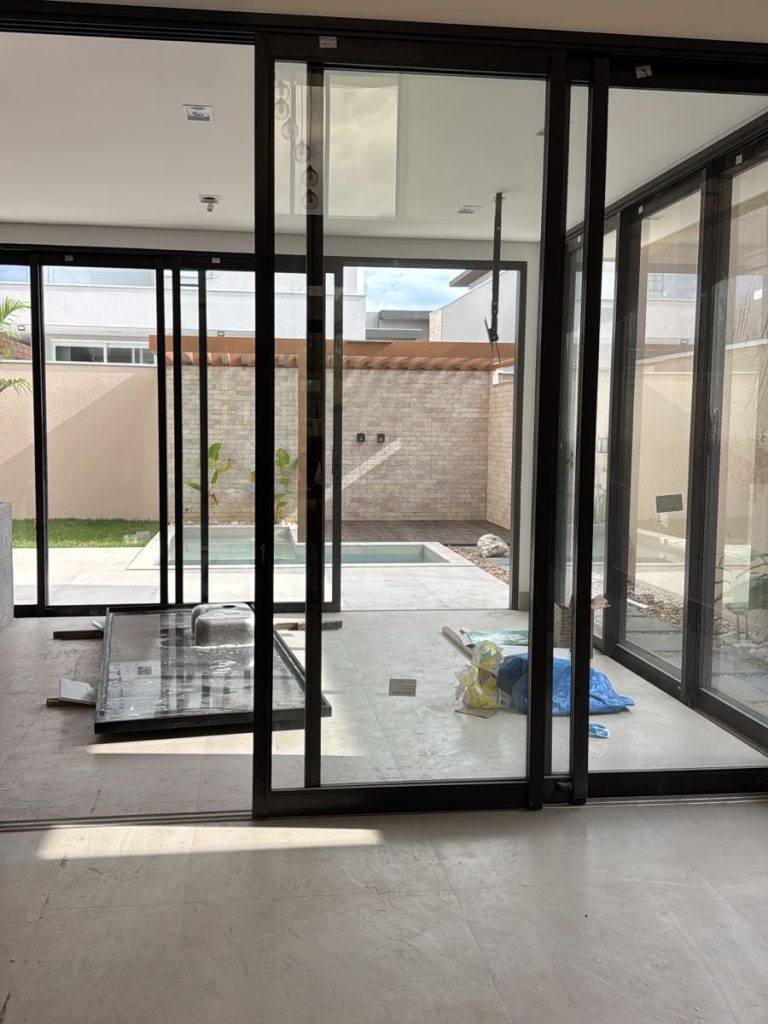 Casa no condomínio Florais do Parque (12)