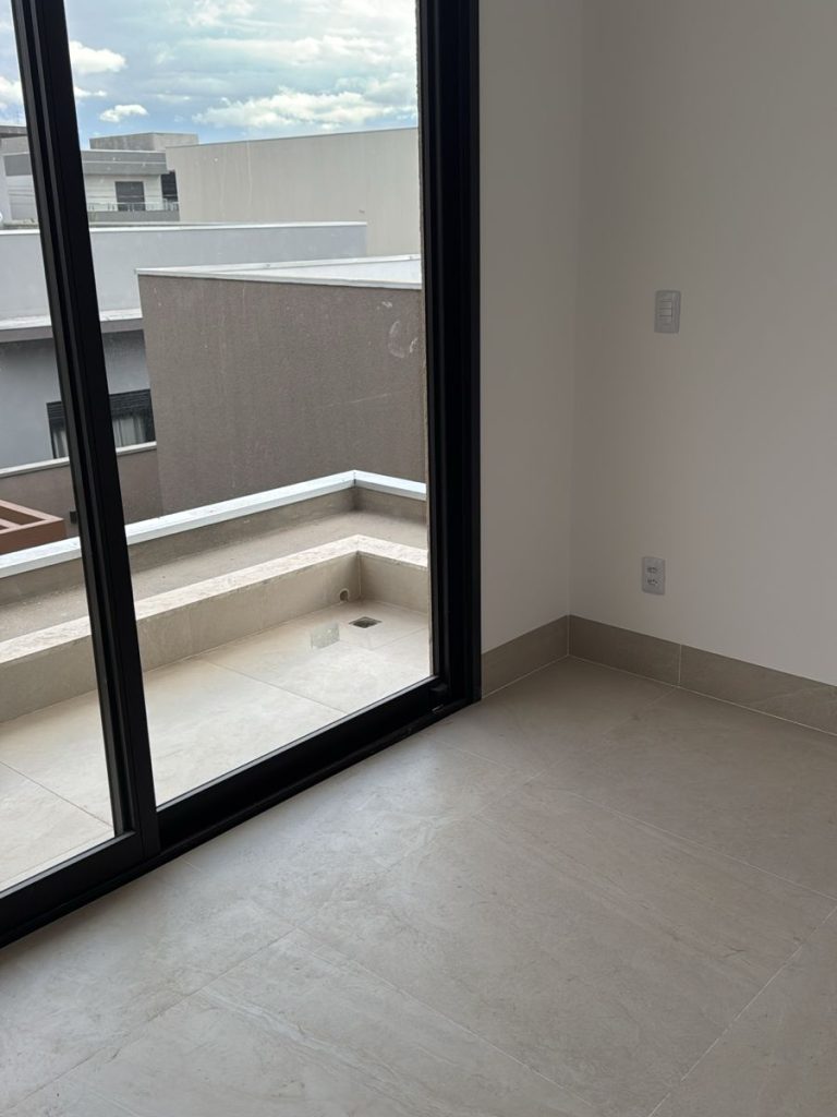 Casa no condomínio Florais do Parque (13)