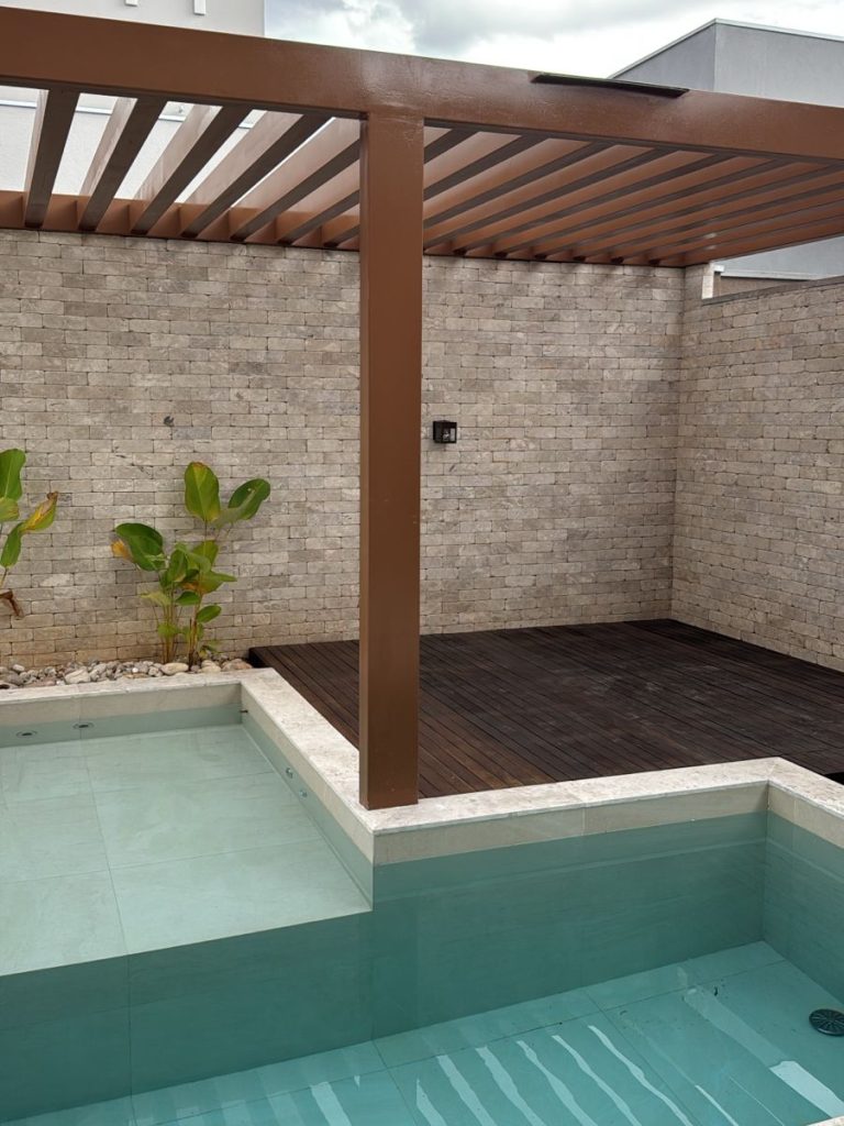 Casa no condomínio Florais do Parque (8)