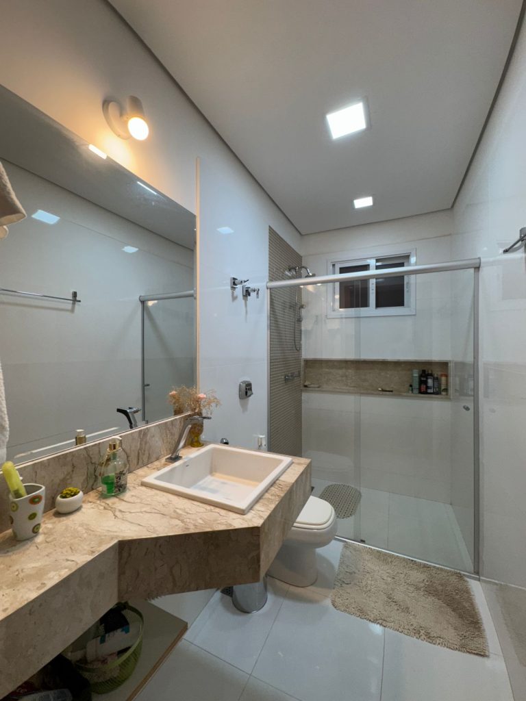 Casa no condomínio - Florais dos lagos (10)