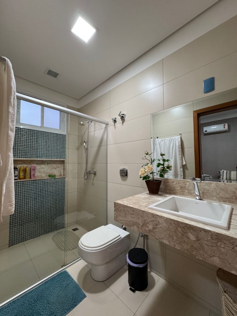 Casa no condomínio - Florais dos lagos (22)