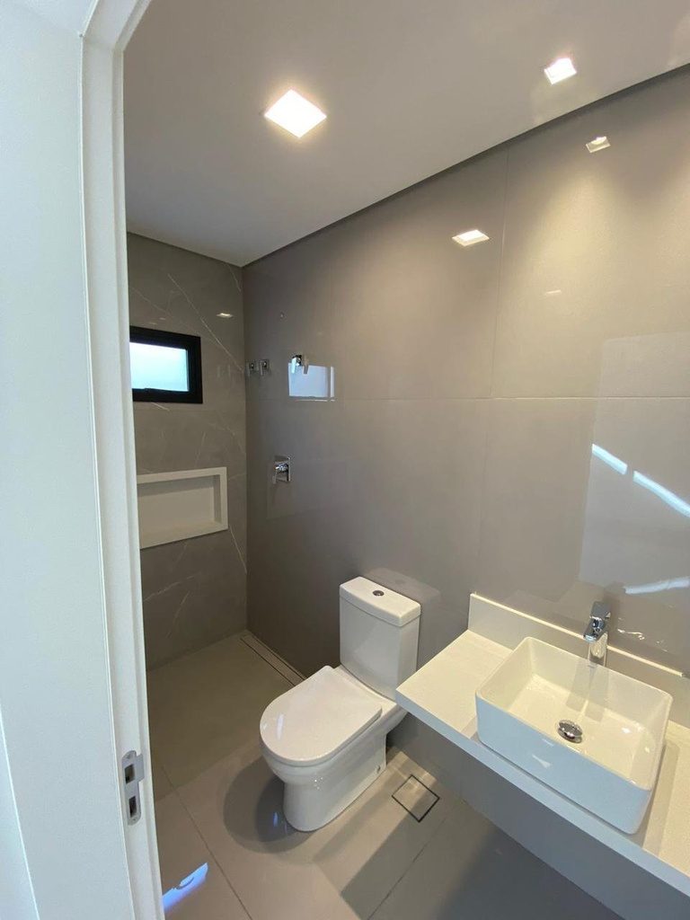 WhatsApp Image 2025-01-08 at 16.45.45 (1)