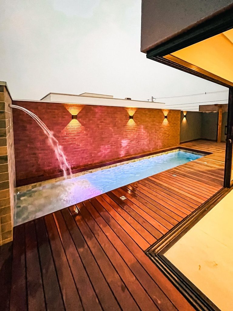 WhatsApp Image 2025-01-08 at 17.12.29