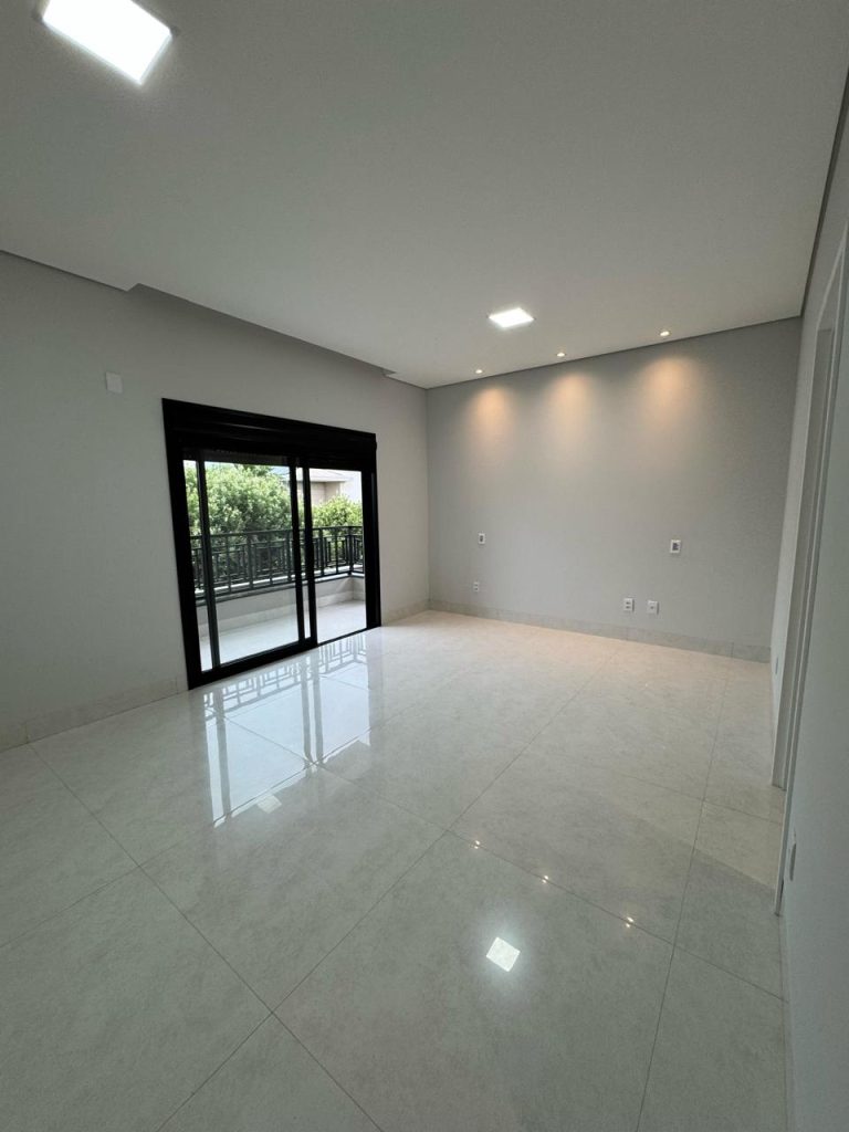 WhatsApp Image 2025-04-30 at 14.30.44 (4)