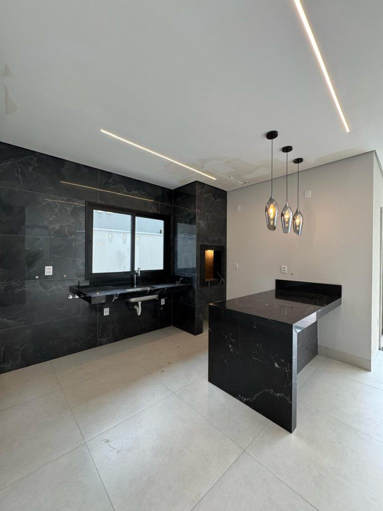 WhatsApp Image 2025-04-30 at 14.30.47 (4)