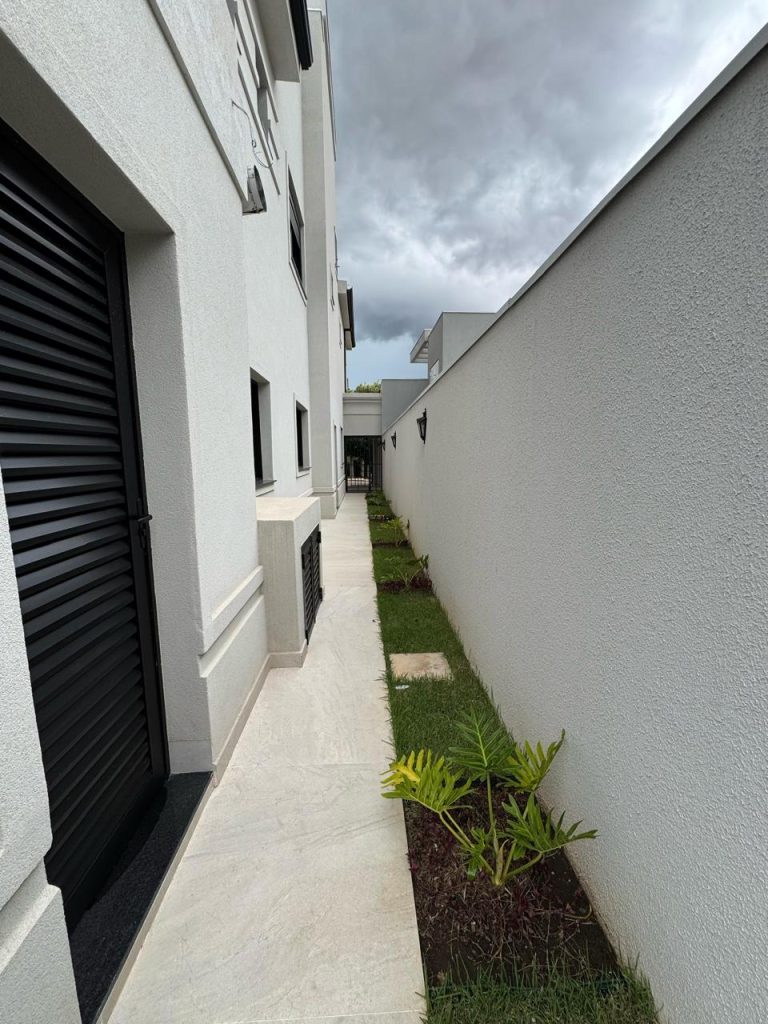 WhatsApp Image 2025-04-30 at 14.30.48 (2)