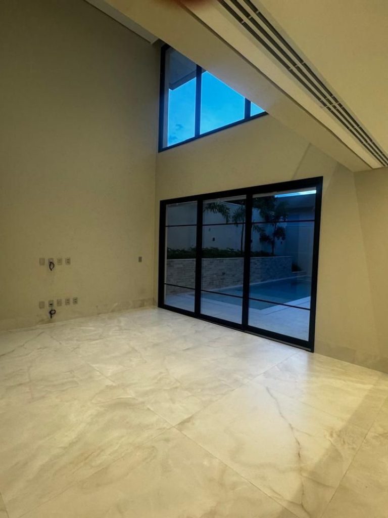 WhatsApp Image 2025-04-30 at 15.03.42