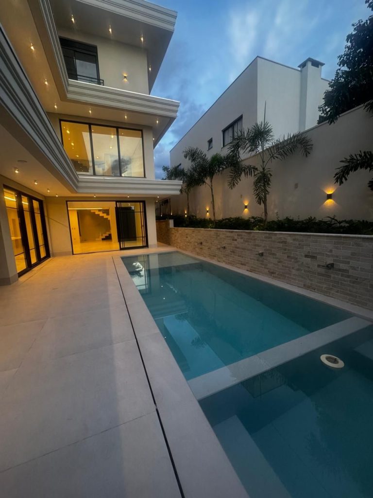 WhatsApp Image 2025-04-30 at 15.03.44 (2)