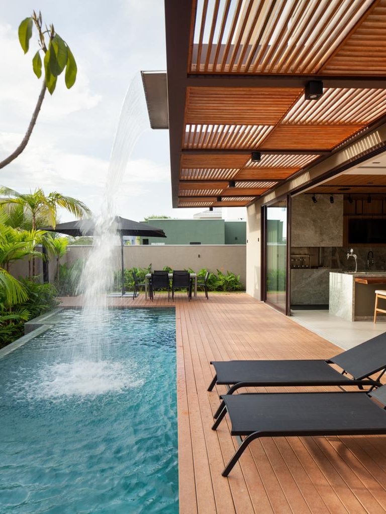 WhatsApp Image 2025-05-02 at 11.49.04 (2)