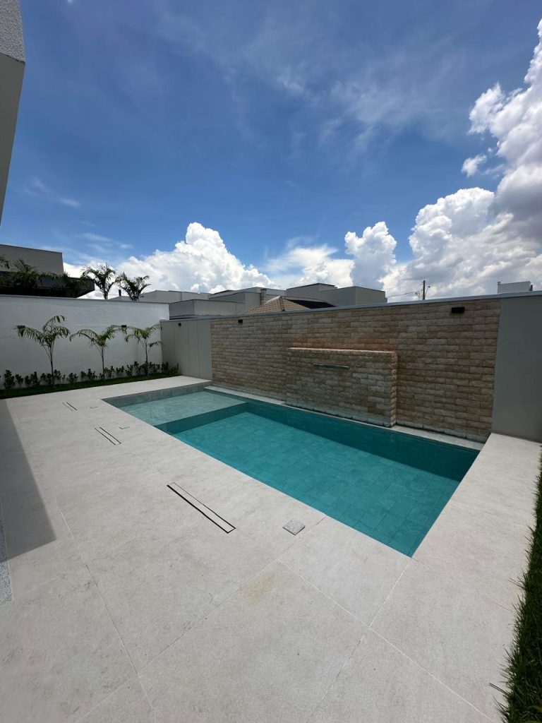 WhatsApp Image 2025-05-02 at 12.39.16 (1)