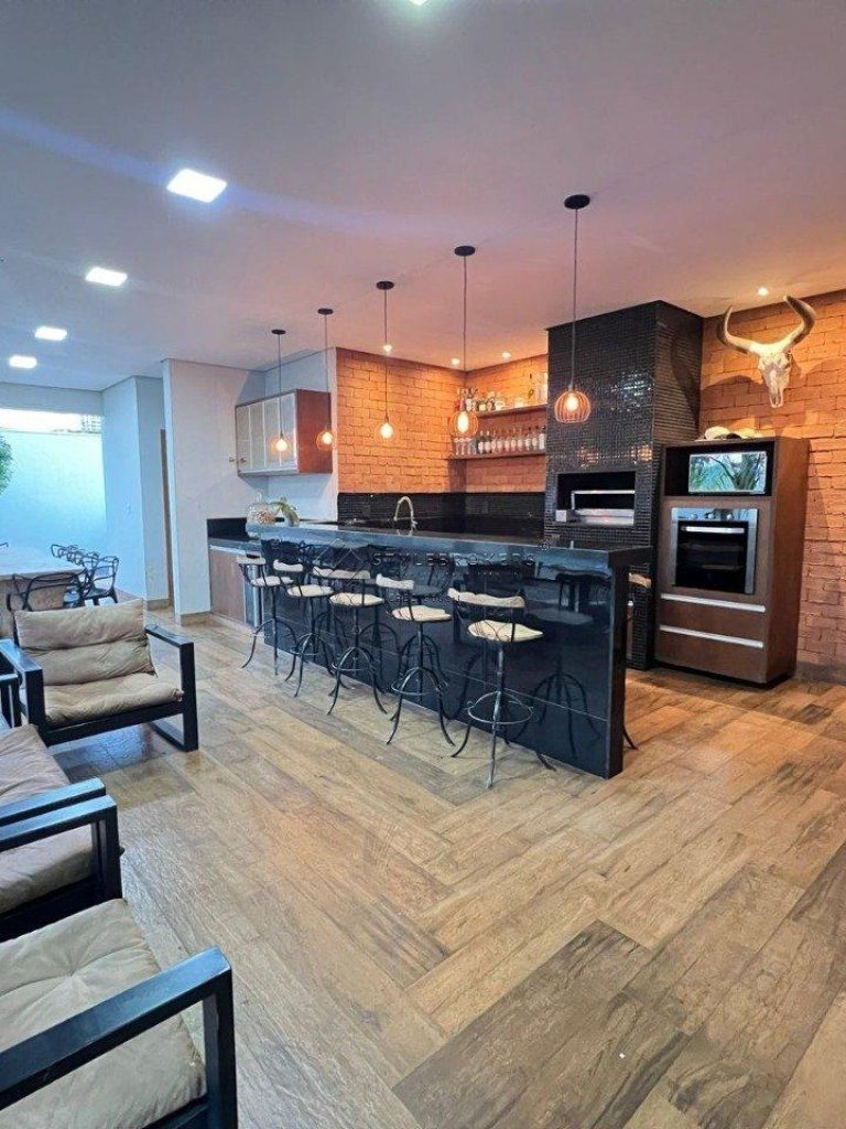 WhatsApp Image 2025-05-02 at 15.15.42 (2)