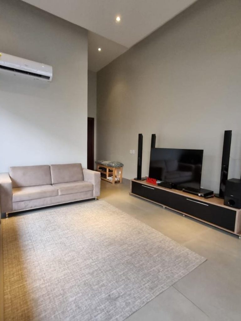 WhatsApp Image 2025-05-05 at 11.37.11 (2)