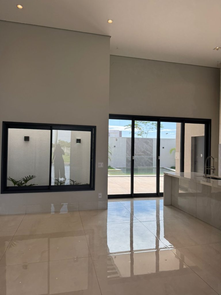 WhatsApp Image 2025-05-06 at 14.07.32 (2)