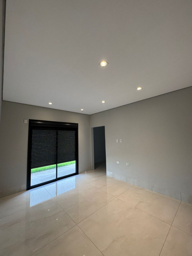 WhatsApp Image 2025-05-06 at 14.07.33 (4)