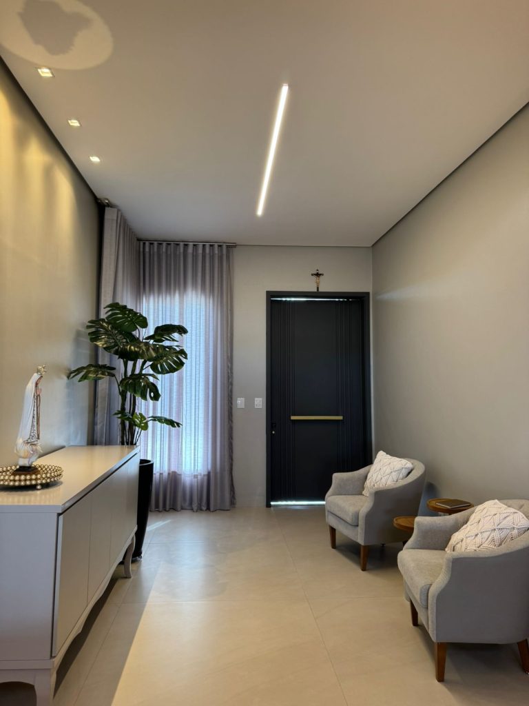 WhatsApp Image 2025-05-09 at 10.21.48 (5)