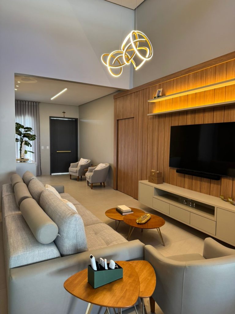 WhatsApp Image 2025-05-09 at 10.21.49 (2)