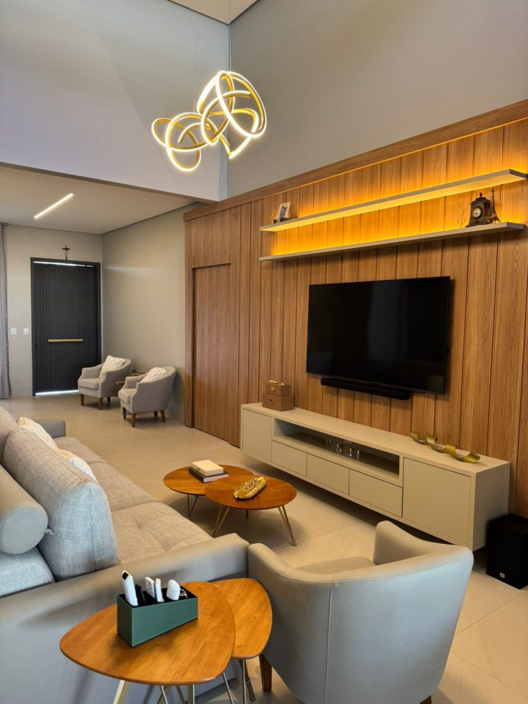 WhatsApp Image 2025-05-09 at 10.21.51