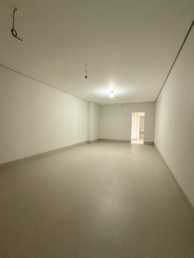 WhatsApp Image 2025-05-14 at 14.44.04 (1)