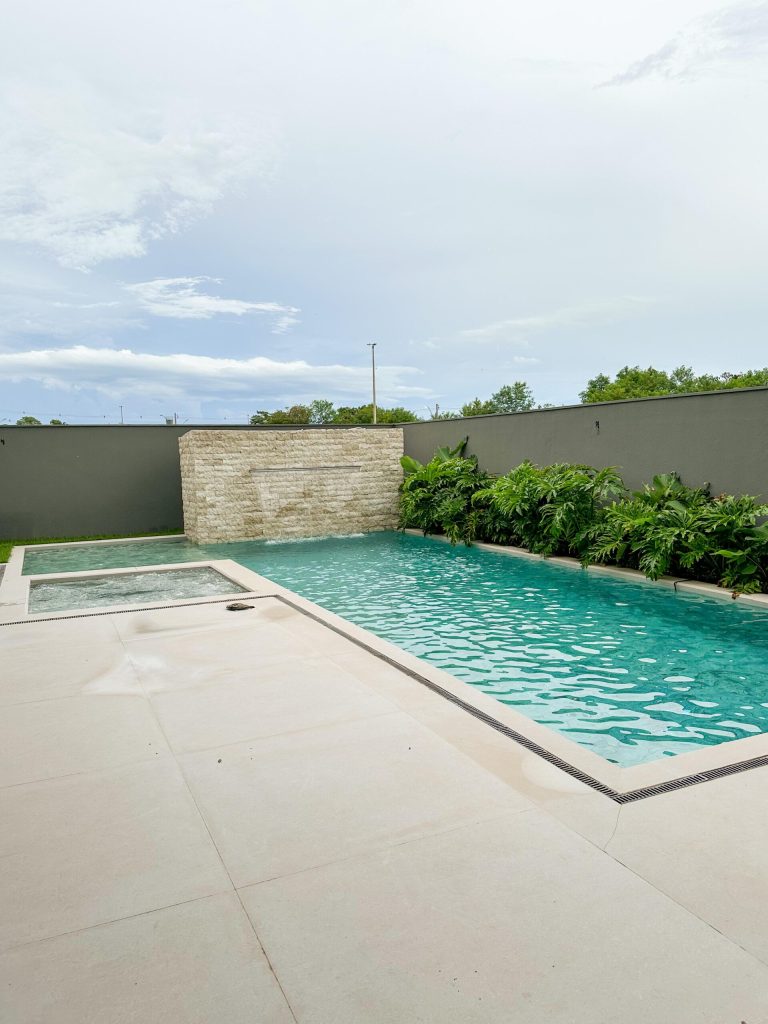 WhatsApp Image 2025-05-14 at 14.44.07 (1)