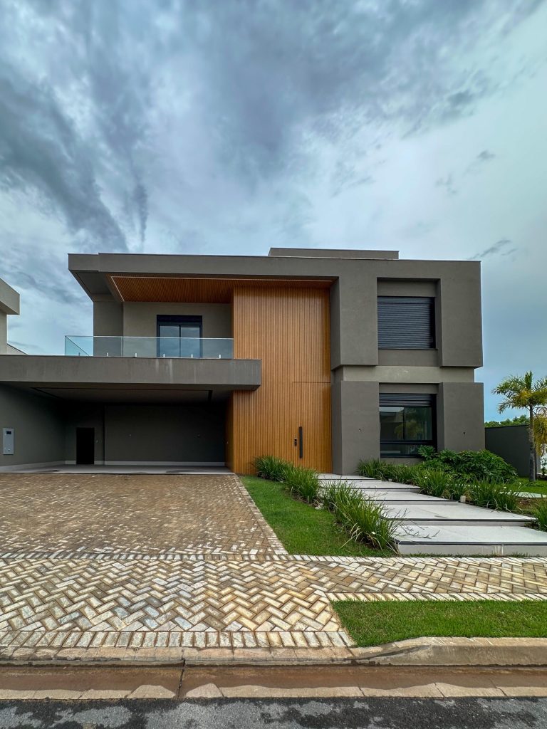 WhatsApp Image 2025-05-14 at 14.44.08 (4)