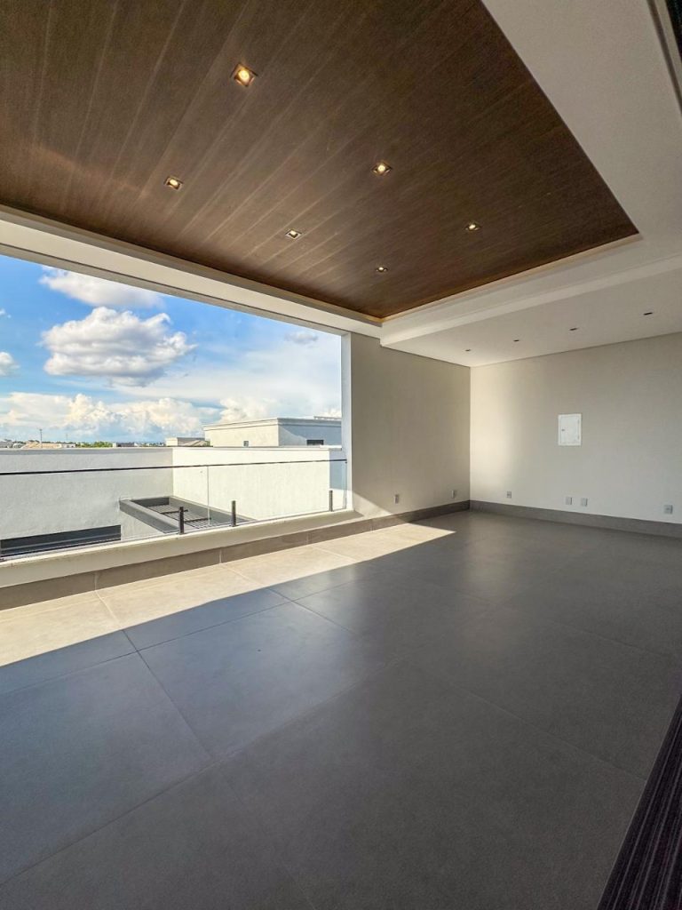 WhatsApp Image 2025-05-14 at 14.47.01 (2)