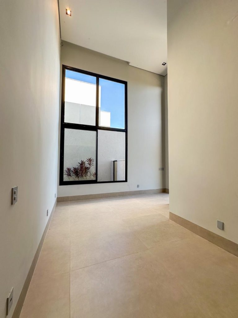 WhatsApp Image 2025-05-14 at 14.47.02 (1)