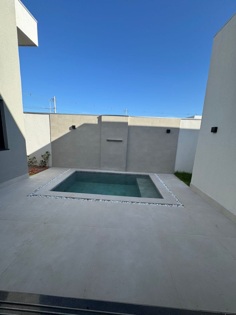 WhatsApp Image 2025-05-22 at 09.20.26 (4)