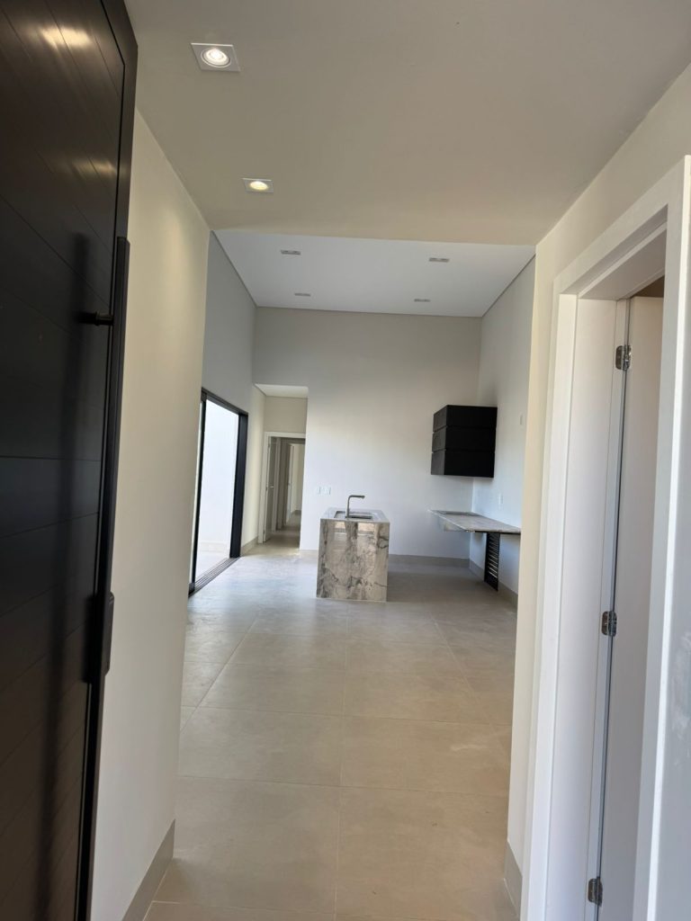 WhatsApp Image 2025-05-22 at 09.20.27 (2)