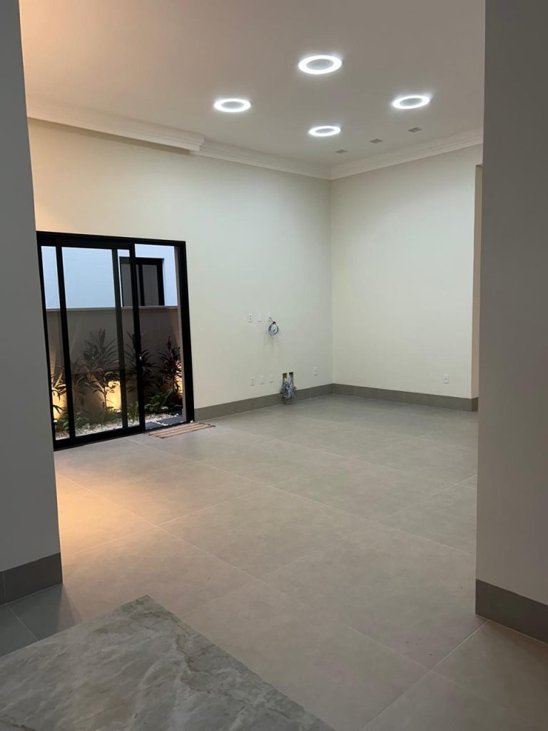 WhatsApp Image 2025-05-23 at 10.47.58 (1)