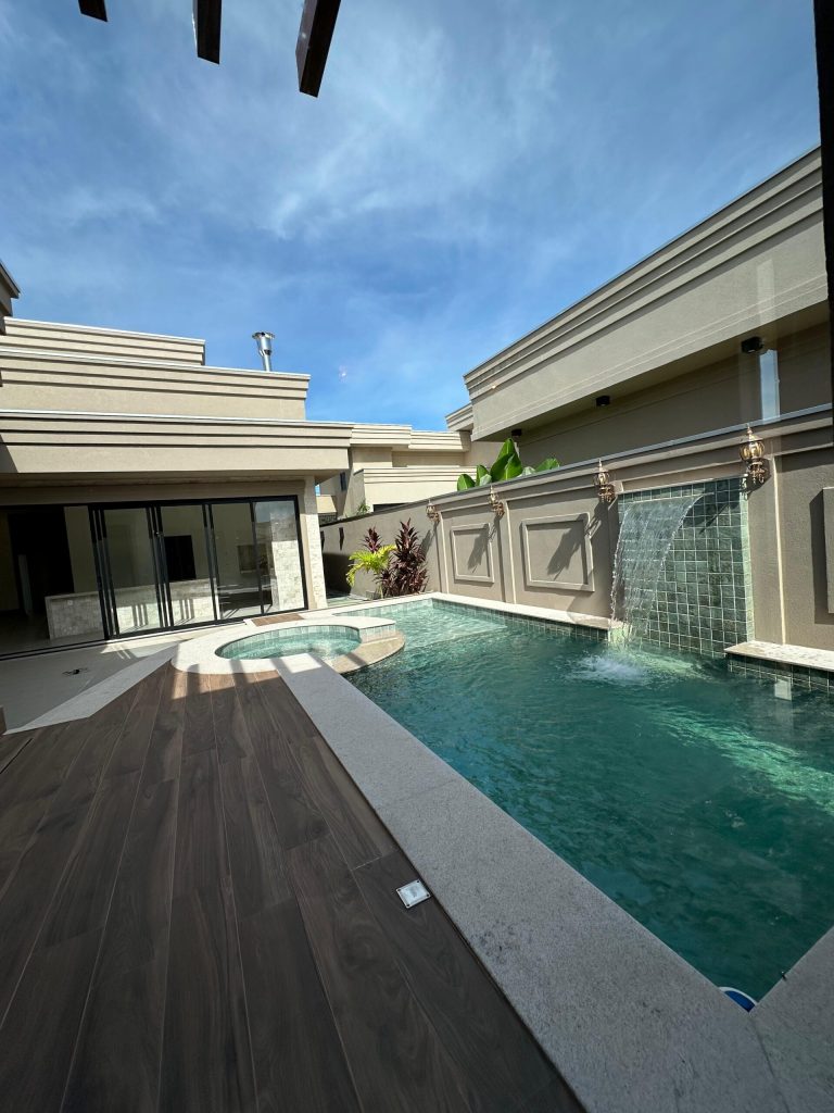 WhatsApp Image 2025-05-23 at 10.48.32 (2)