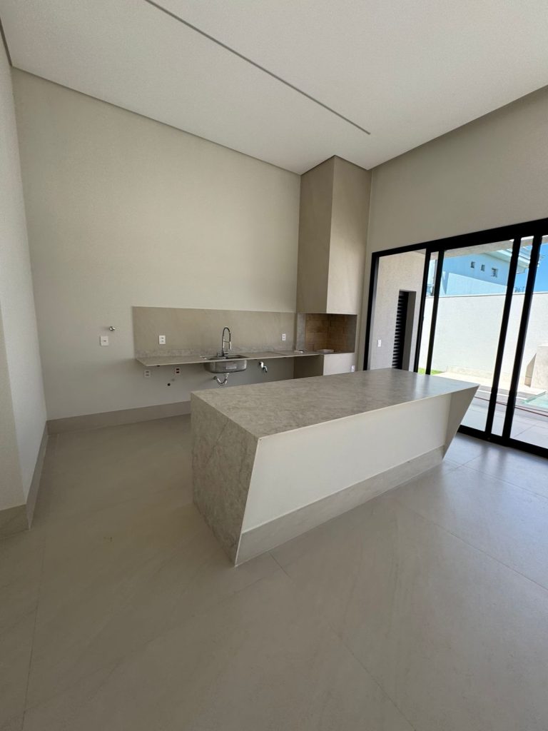 WhatsApp Image 2025-05-23 at 17.48.38 (2)