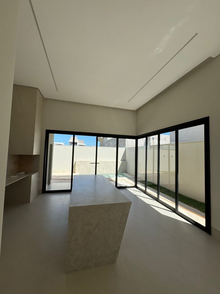 WhatsApp Image 2025-05-23 at 17.48.40 (2)