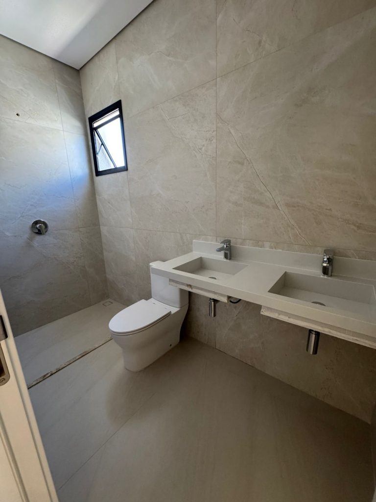 WhatsApp Image 2025-05-23 at 17.48.41