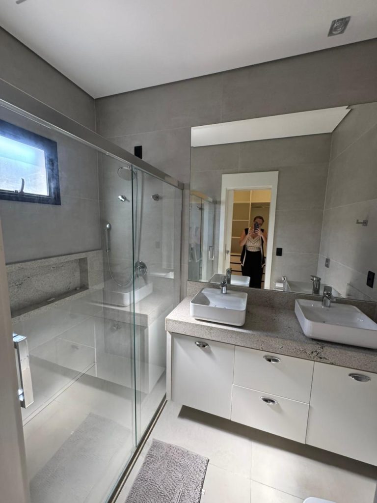 WhatsApp Image 2025-05-23 at 17.56.07 (1)