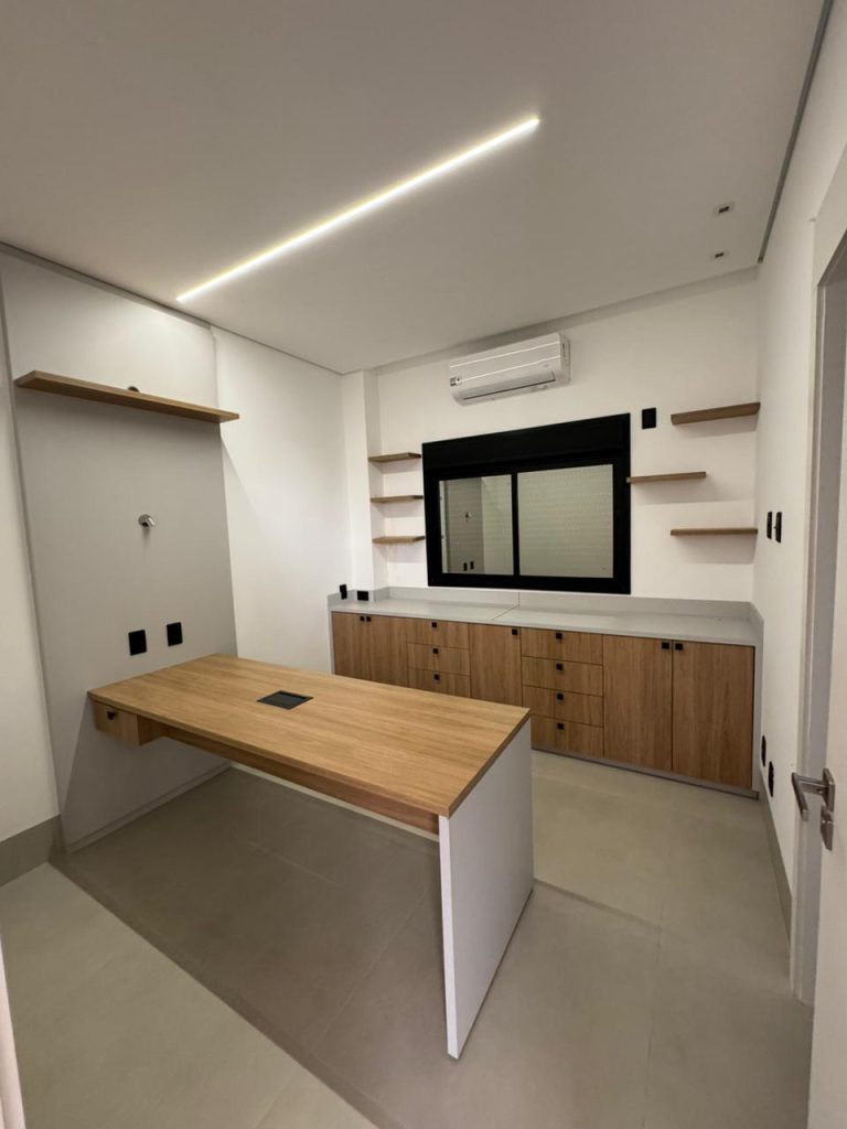 WhatsApp Image 2025-05-23 at 17.56.09 (3)