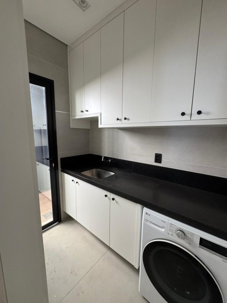 WhatsApp Image 2025-05-23 at 17.56.09 (5)