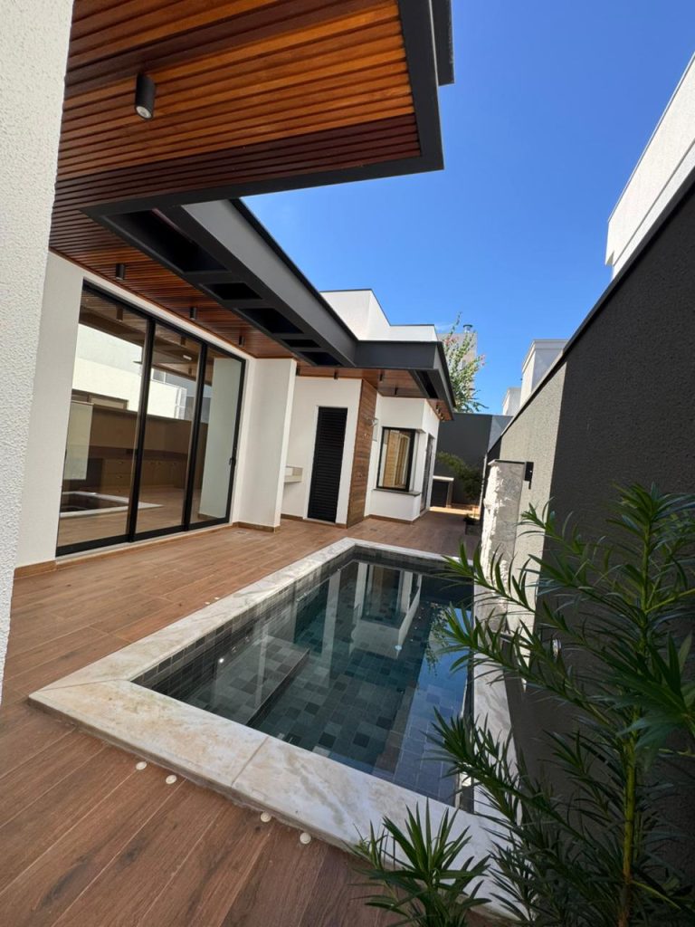 WhatsApp Image 2025-05-23 at 17.56.11 (3)