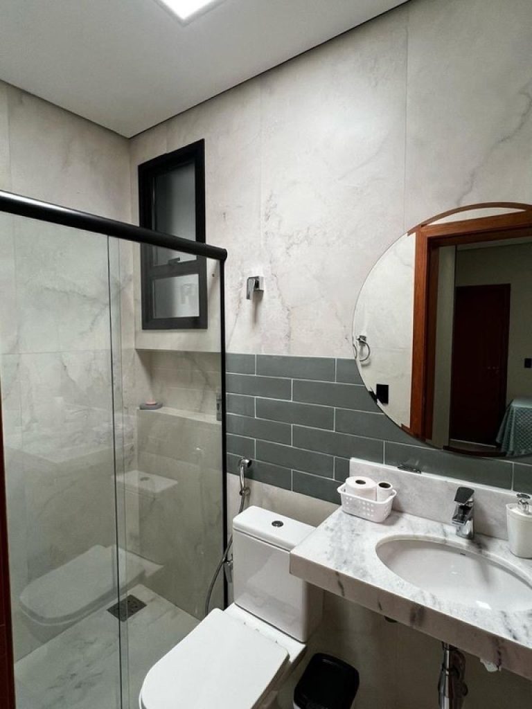 bfd41d59-1dc7-41d3-8c2b-da327bf92387