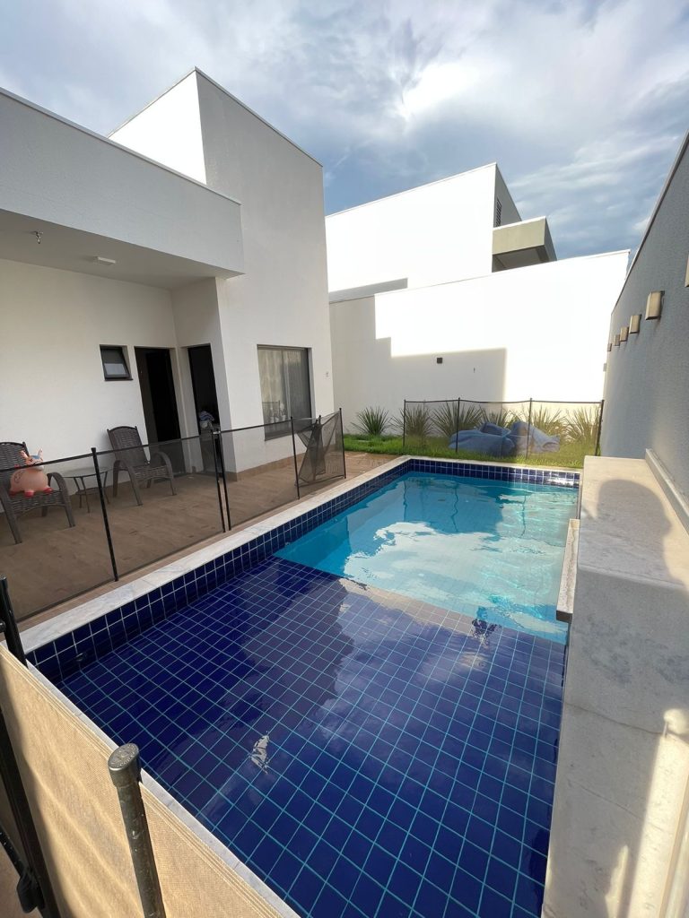 casa no condomínio Florais da Mata (9)