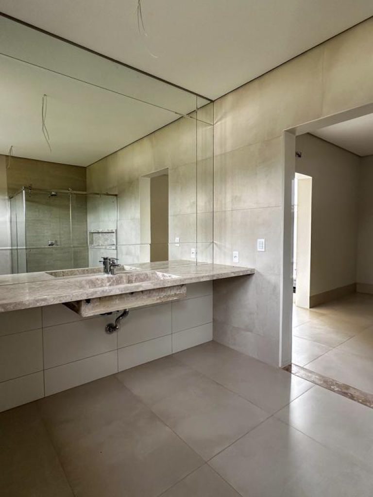 casa no consomínio florais do Valle (1)