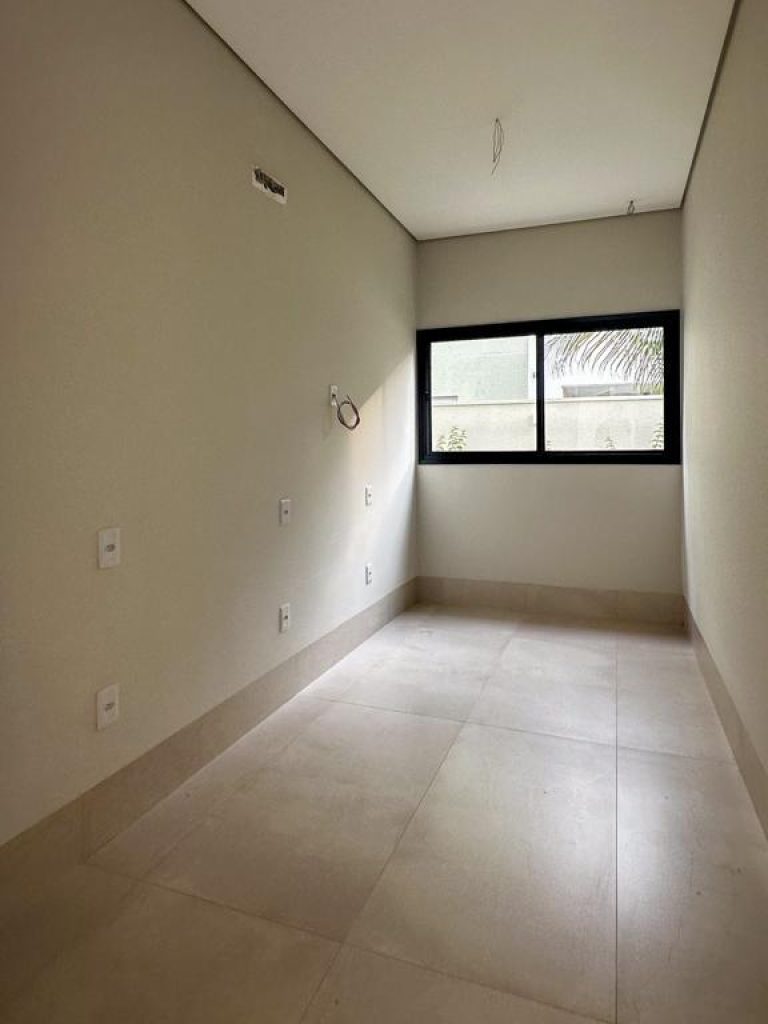 casa no consomínio florais do Valle (12)